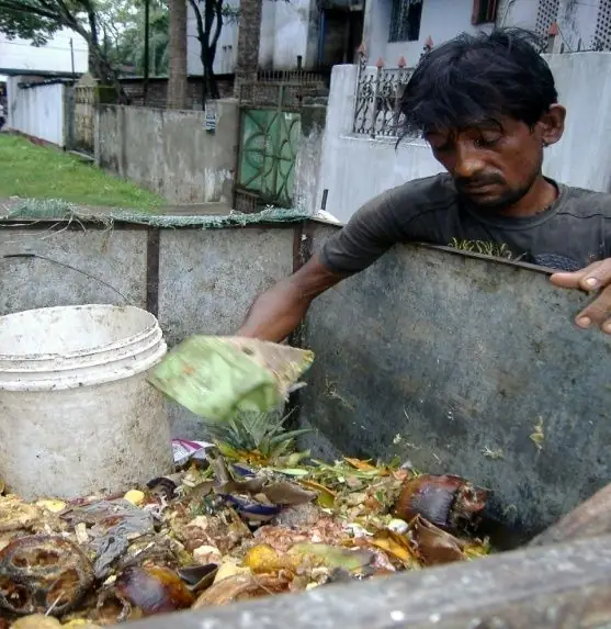 Door-to-door waste collection in Khulna